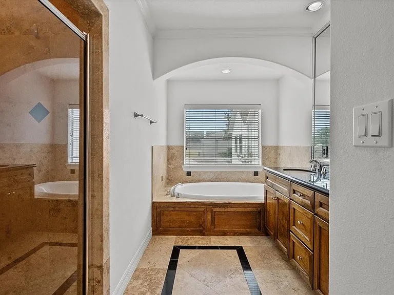 6118 Tyne St — Photo 20