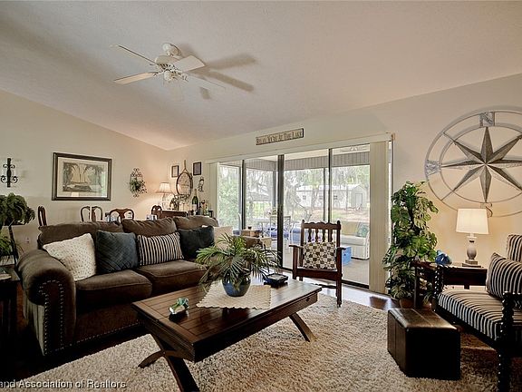 5th image of 125 Delta Ave