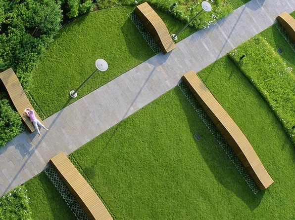 4720 Center Boulevard image 3 of 15