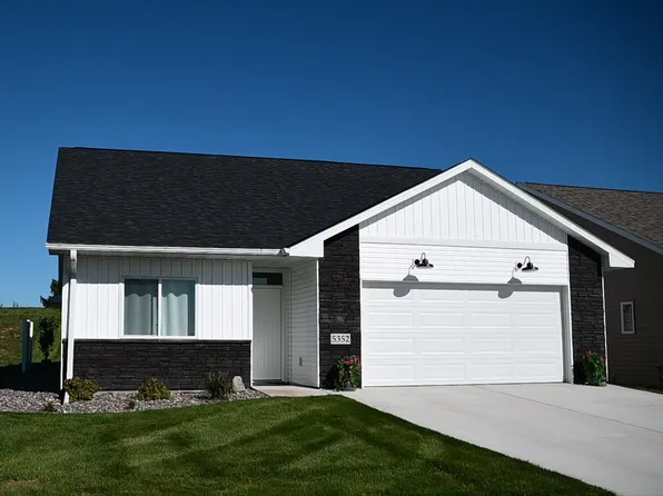 5352 Tee To Green St, Saint Cloud, MN 56304