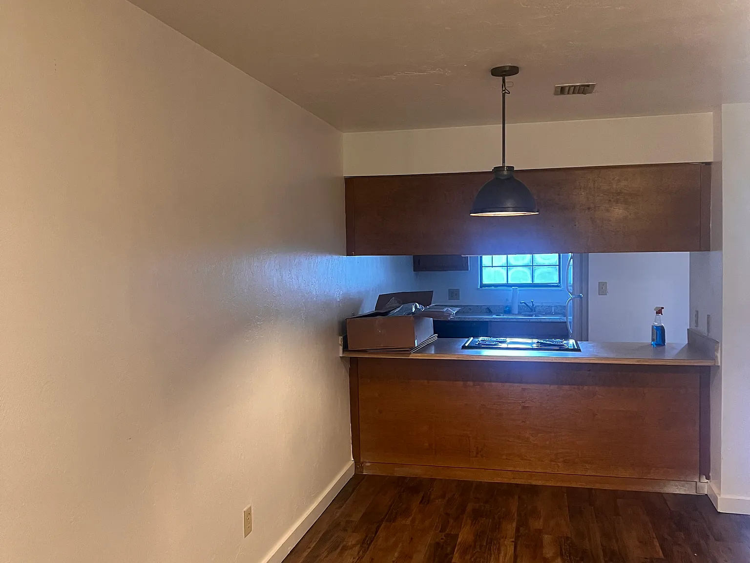 2 bed, 1.5 bath, 1024 sqft, $1,200 — Photo 2