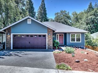 1219 NW Bellevue Pl, Grants Pass, OR
