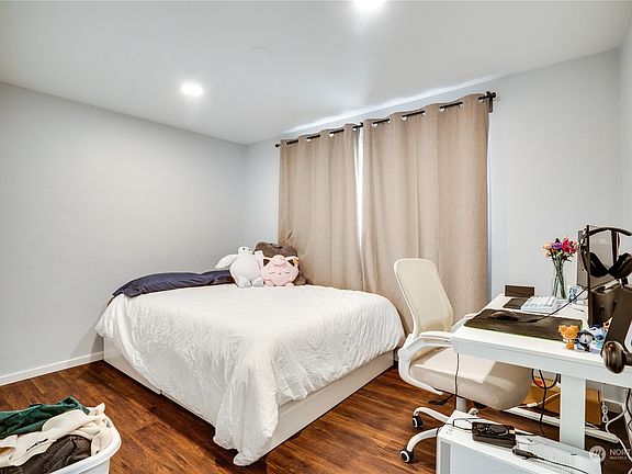 5th image of 3320 S M St #3318