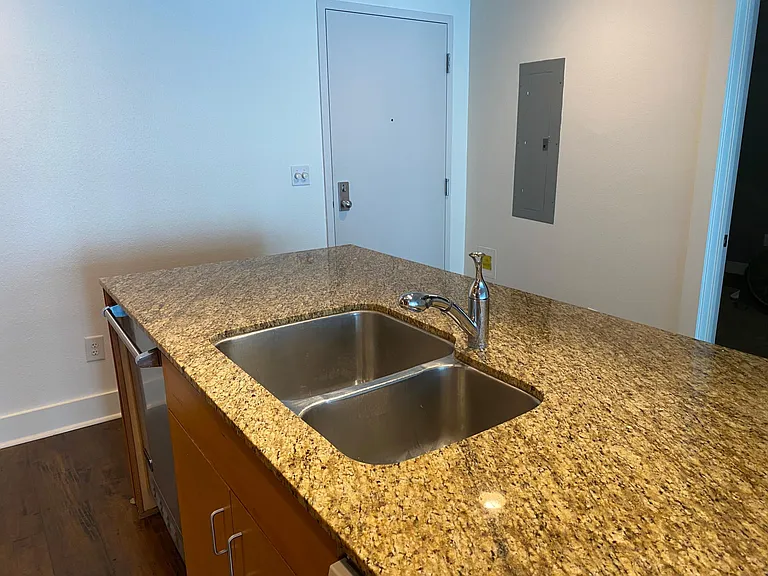 1208 E Kennedy Blvd #617E — Photo 8
