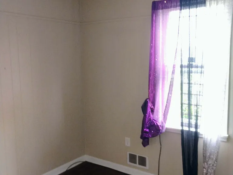 1909 Cudaback Ave #4 — Photo 5