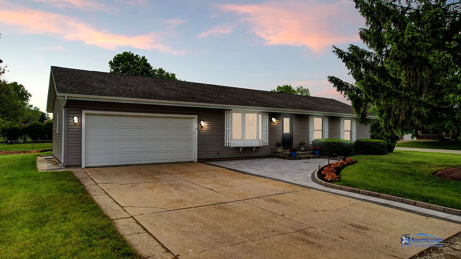 1510 Hillside Ln photo 1