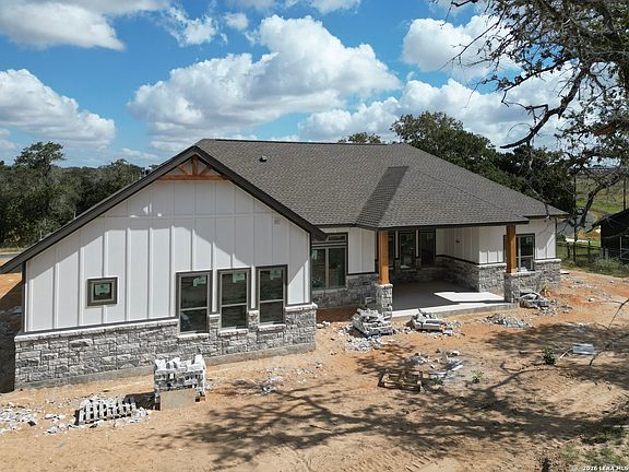 5th image of 125 Timber Pl