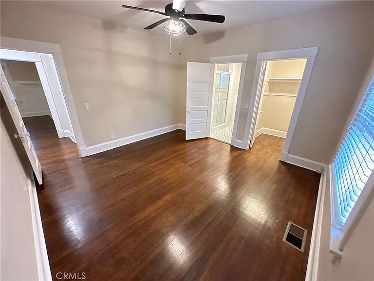 394 S Shaffer St — Photo 47