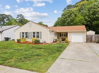 72 Sandy Lake Dr, Hampton, VA 23666