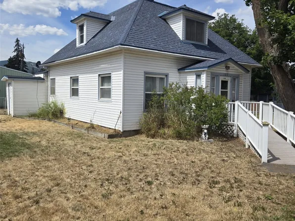 107 Oak St, Plains, MT 59859