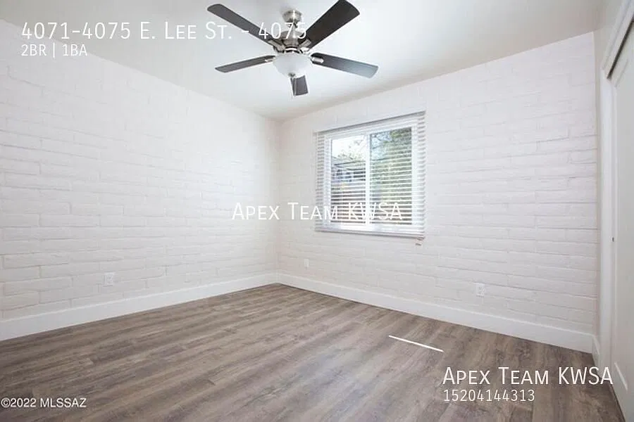 $1095- Nicely Updated 2 Bed | 1 Bath Unit in Mid-Town! — Photo 3