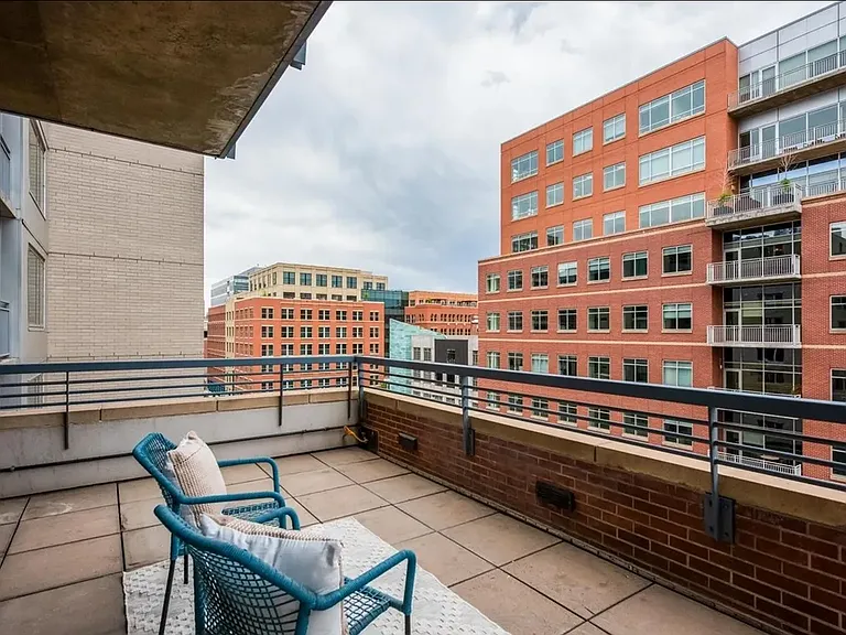 1401 Wewatta St #601 — Photo 9