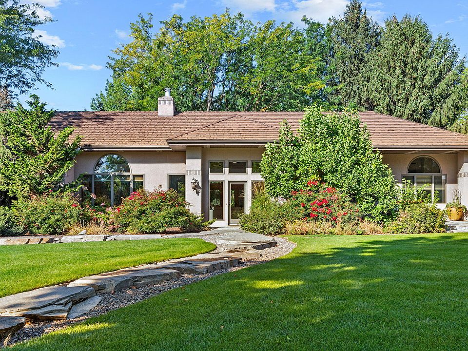 1st image of 2985 N Holl Dr