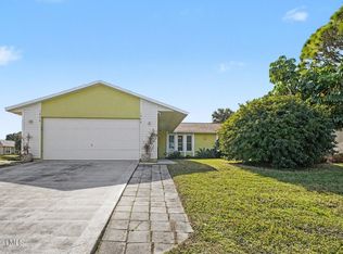 1820 Zaminder St NW, Palm Bay, FL 32907