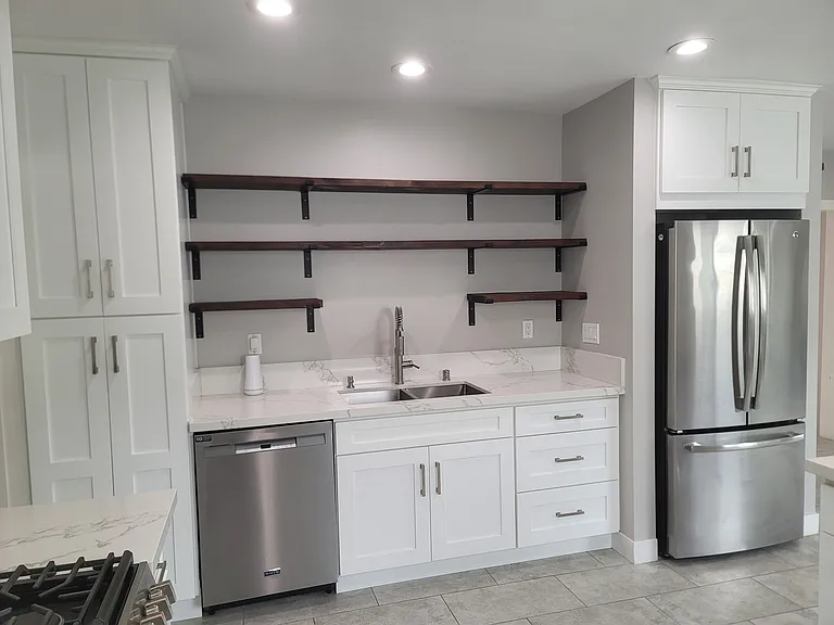 3948 Rose Ave — Photo 5