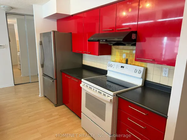 100 Upper Madison Ave #2306, Toronto, ON M2N 6M4