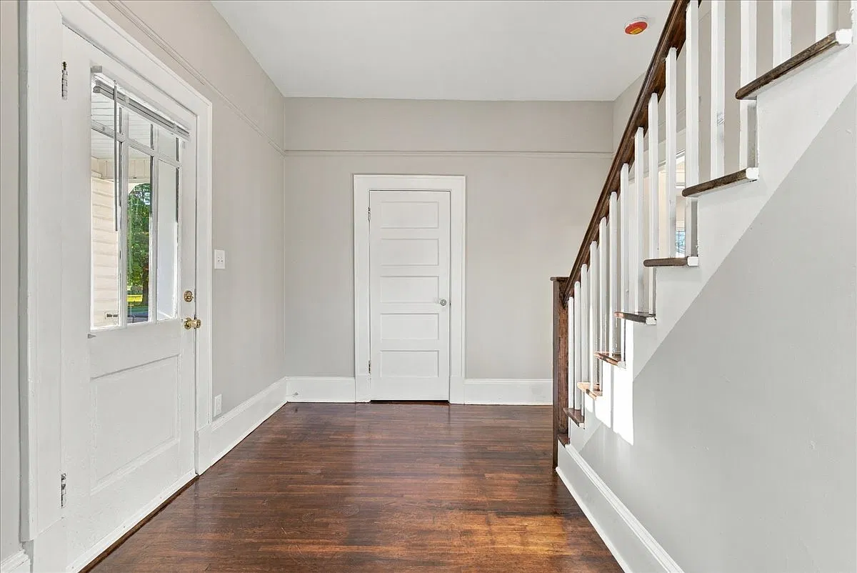 4 bed, 1615 sqft, $2,300 — Photo 4