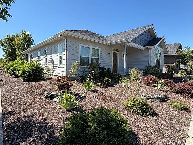 445 Eagle Rock Dr — Photo 3