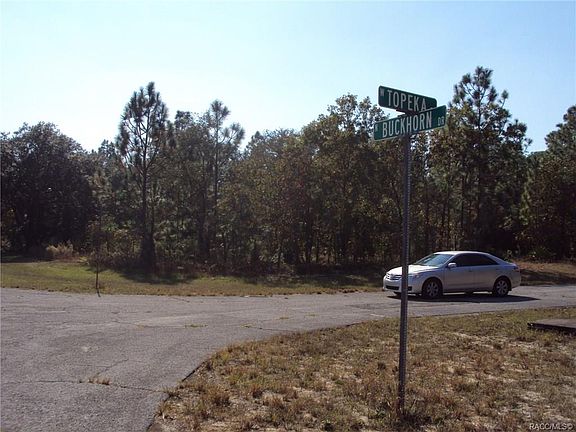 3rd image of 3300 N Buckhorn Dr