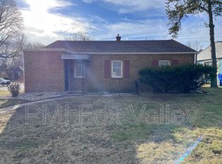 2 Johnson Ct, Appleton, WI 54915