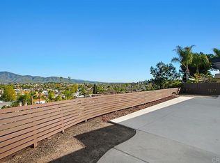 8843 Ellenwood Cir, Spring Valley, CA 91977