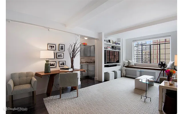 Sold by Douglas Elliman | media 10