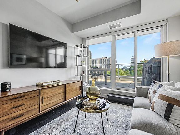4th image of 501 Saint Clair Ave W #510