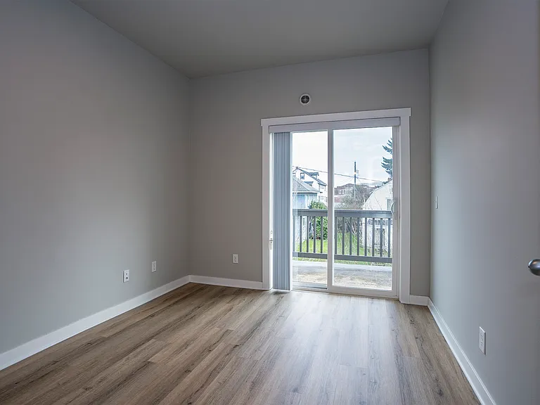 630 N Trafton St — Photo 16