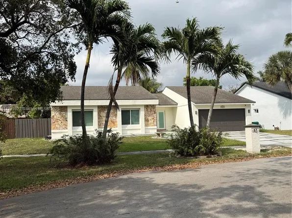 12871 SW 119th St, Miami, FL 33186