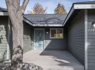 2549 SW Fissure Loop N, Redmond, OR 97756