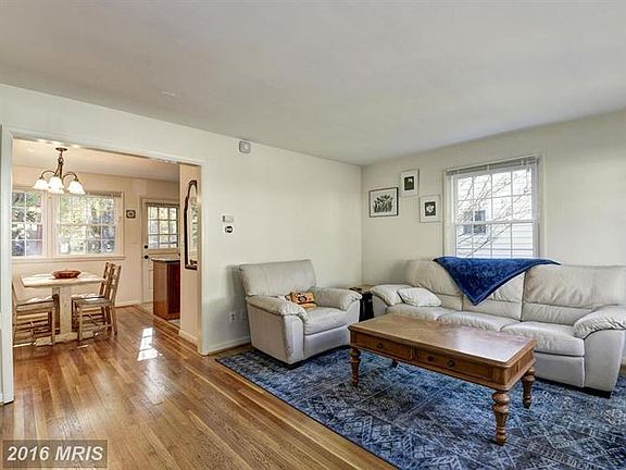 3rd image of 3306 Glenway Dr