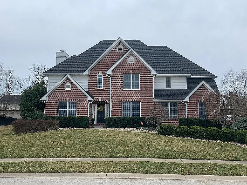 4731 Pearcrest Way photo 1