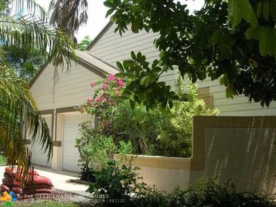 931 SW 86th Ave, Pembroke Pines, FL, 33025