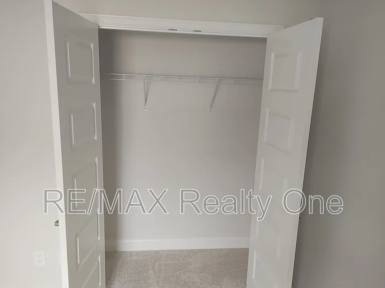 8398 N Jay Dr — Photo 12