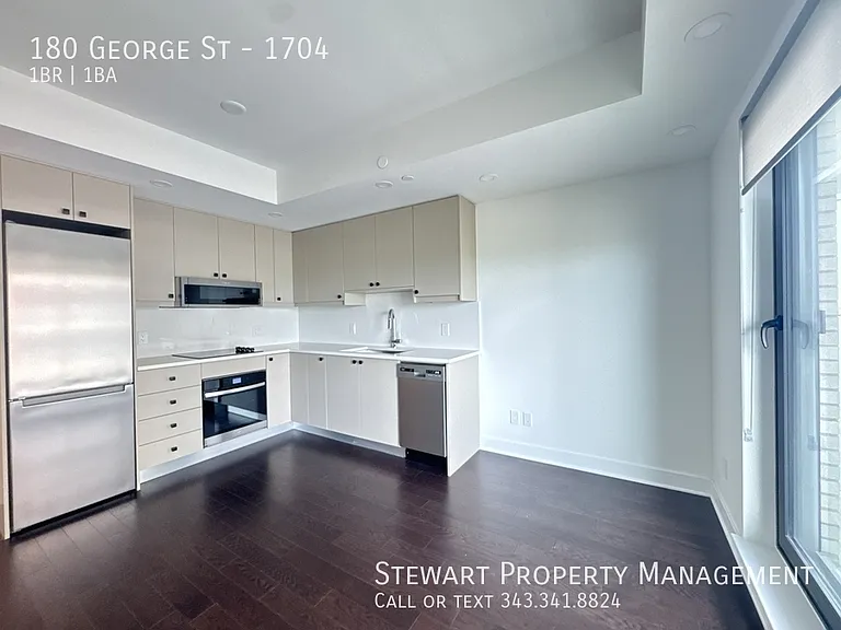 180 George St #1704 — Photo 9