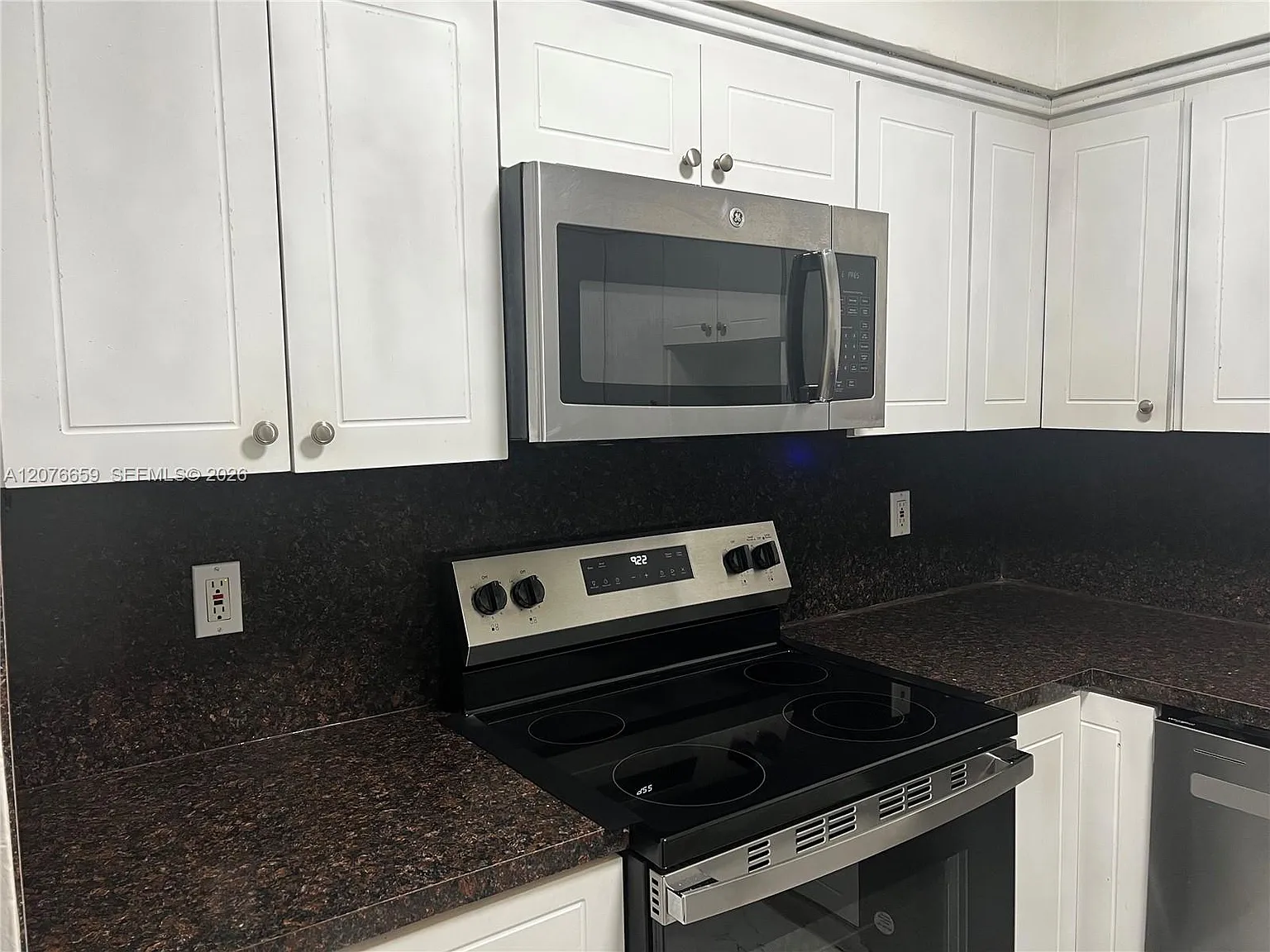 Parkview Point Condo — Photo 3