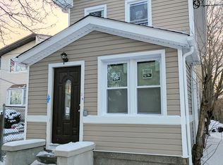 9909 210 St, Queens Village, NY 11429