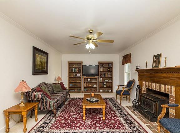 4th image of 1900 Northcreek Dr