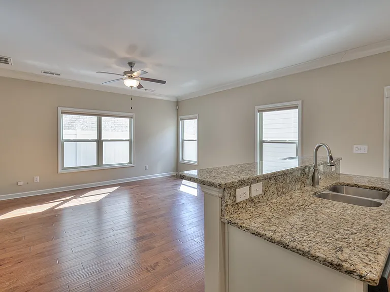 2240 Cason Ln — Photo 13