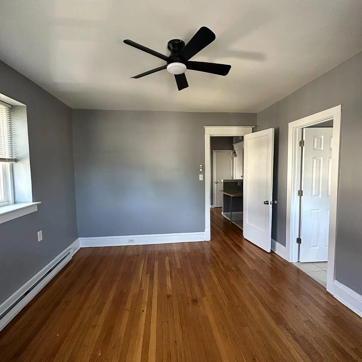 1 bed, 1.0 bath, 650 sqft, $1,050 — Photo 3