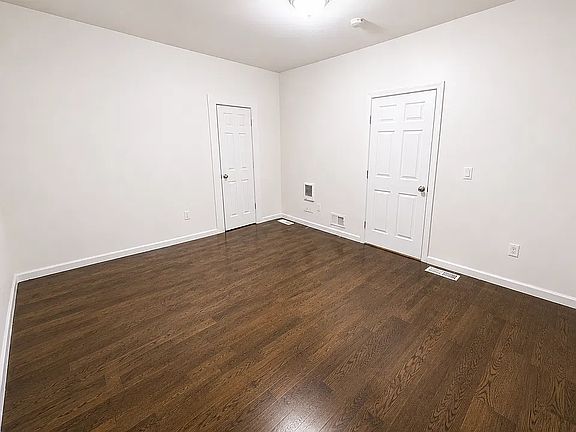3rd image of 152 S 10th St #B