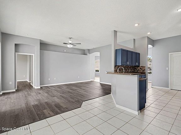 4th image of 1785 Curlew Ct