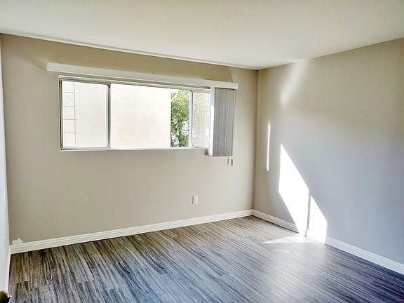 5th image of 4433 Colbath Ave APT 6