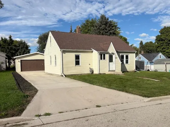 512 Wall St, Chilton, WI 53014
