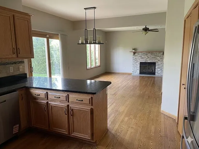 135 Deertrail Dr — Photo 6