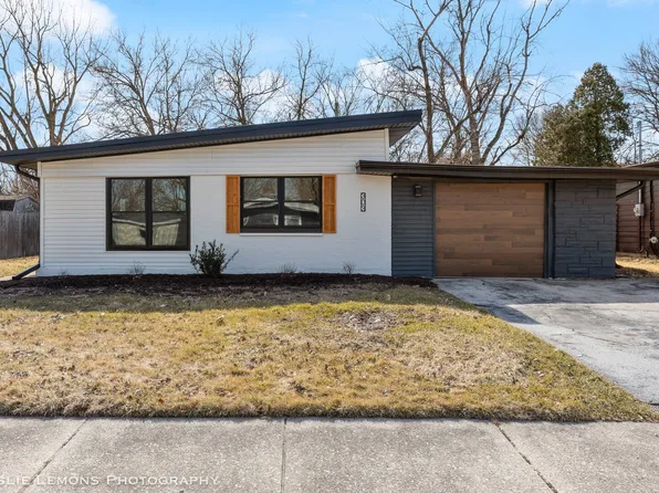 303 Shawnee St, Park Forest, IL 60466