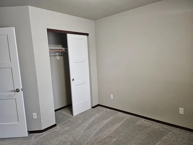 423 S Kansas Loop — Photo 21