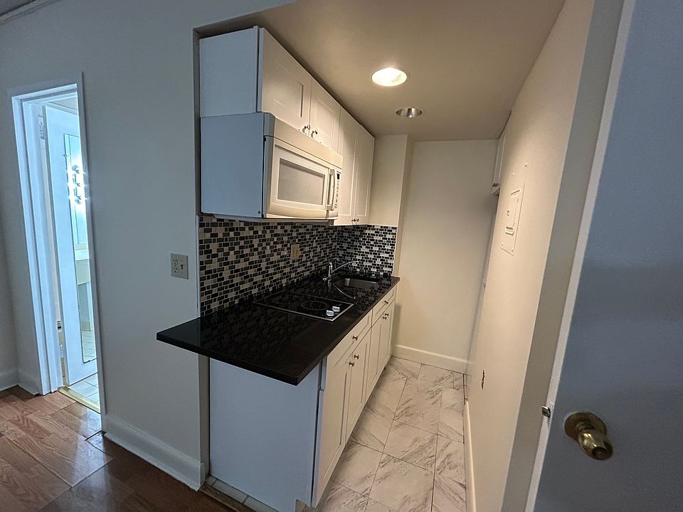 1st image of 60 Strawberry Hill Ave Unit 1209