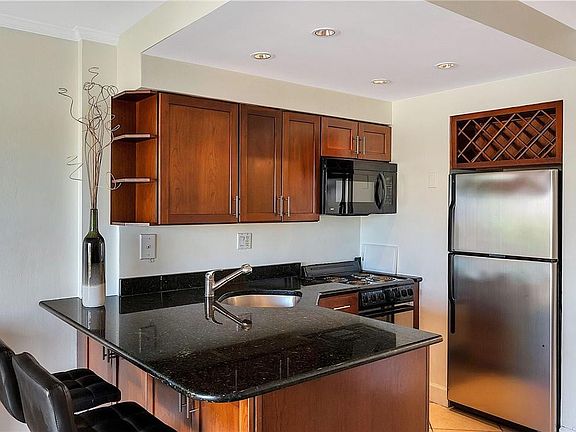 2nd image of 2900 NE 30th Street #8B