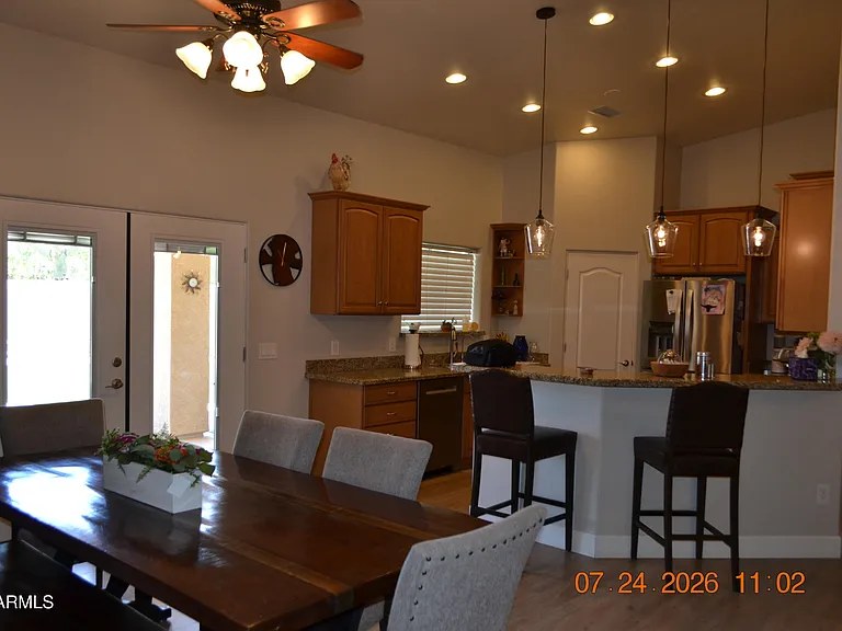 5914 E Broadway Ave — Photo 9